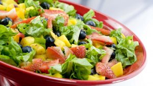 Thay đổi thực đơn với 10 món salad rau củ ngon bổ hàng ngày